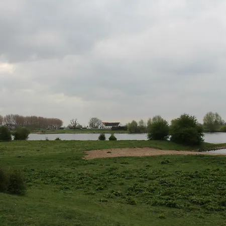 בית נופש Maison Aan Het Water